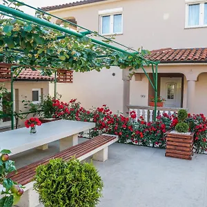  Apartment Suncica